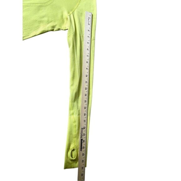 Lululemon Swiftly Tech Long Sleeve Shirt size 8 Heathered Split Pea Neon Green Y - Picture 6 of 11